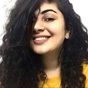 Meet your Posher, Simone